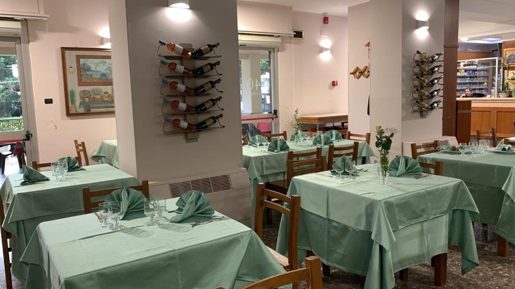 Hotel Ristorante San Giovanni 팔레나 외부 사진