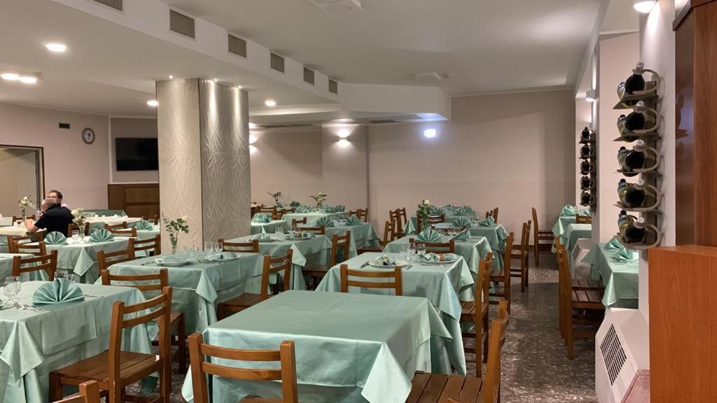 Hotel Ristorante San Giovanni 팔레나 외부 사진