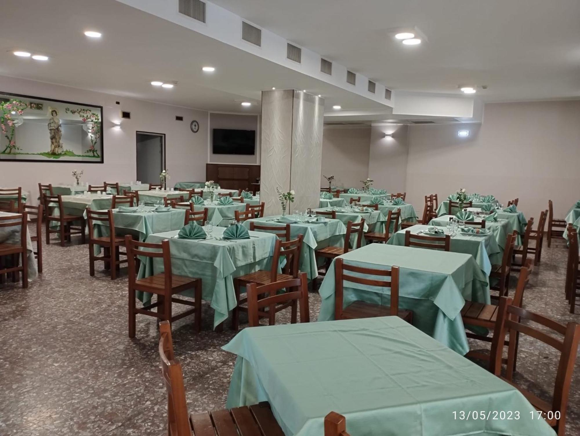 Hotel Ristorante San Giovanni 팔레나 외부 사진