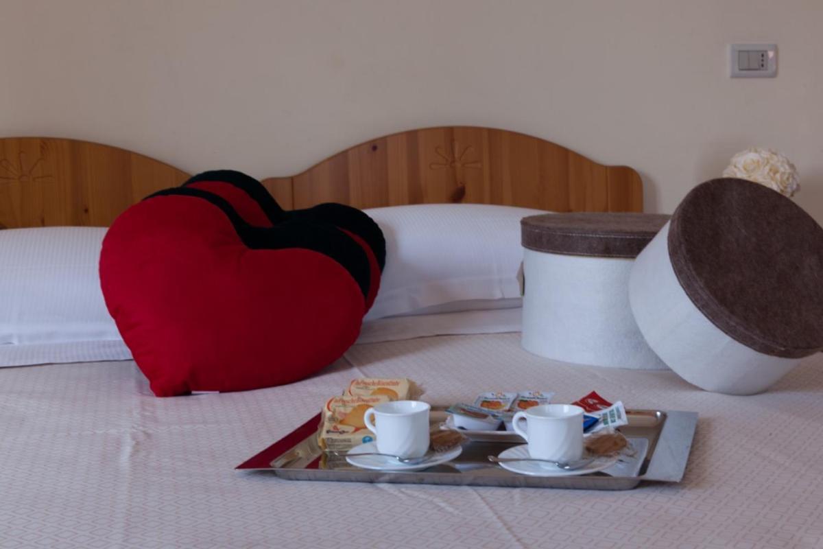 Hotel Ristorante San Giovanni 팔레나 외부 사진